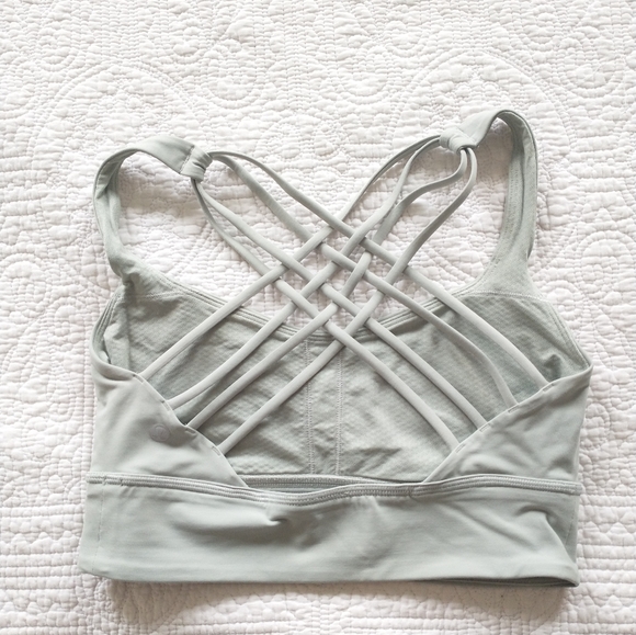 Lululemon Free to Be Sports Bra - Picture 2 of 3